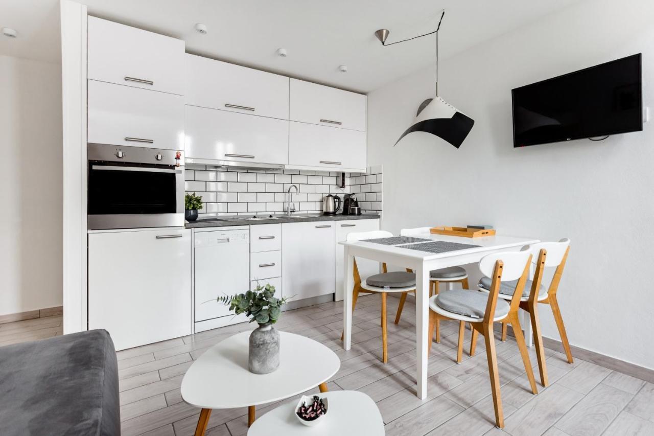 Apartments Hugo スプリト エクステリア 写真